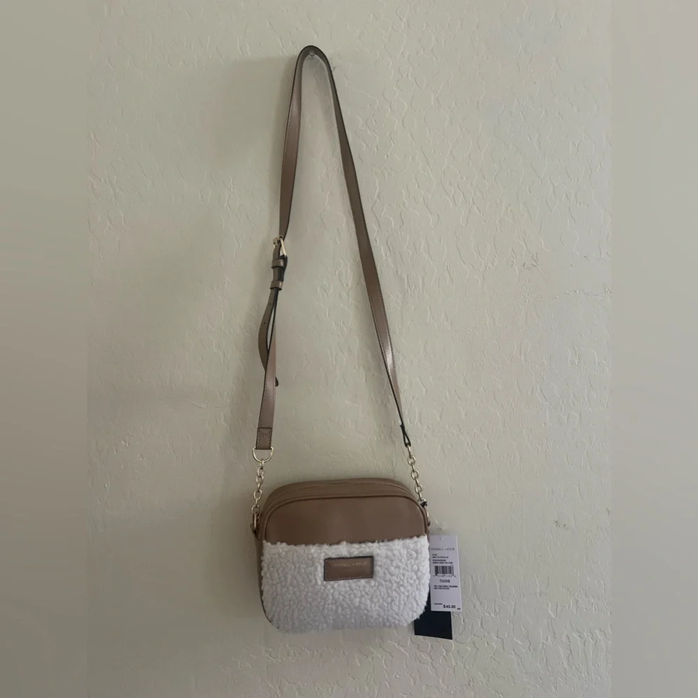 Kendall & Kylie elevate your